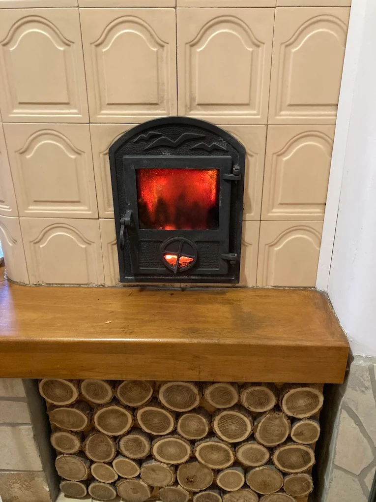 Hangulatos kandalló